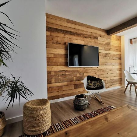 Oroel Apartment Jaca Bagian luar foto