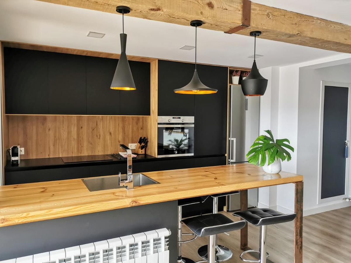 Oroel Apartment Jaca Bagian luar foto