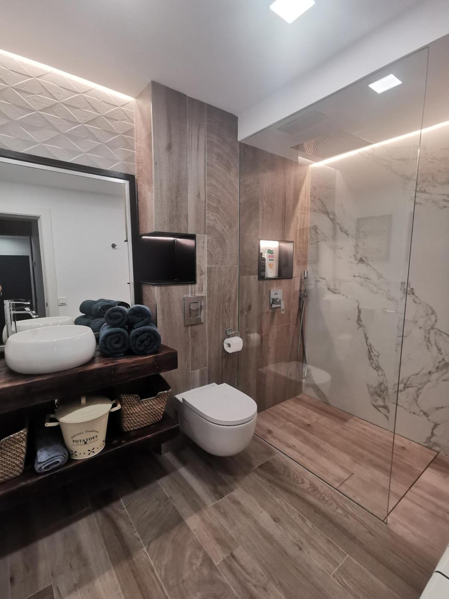Oroel Apartment Jaca Bagian luar foto