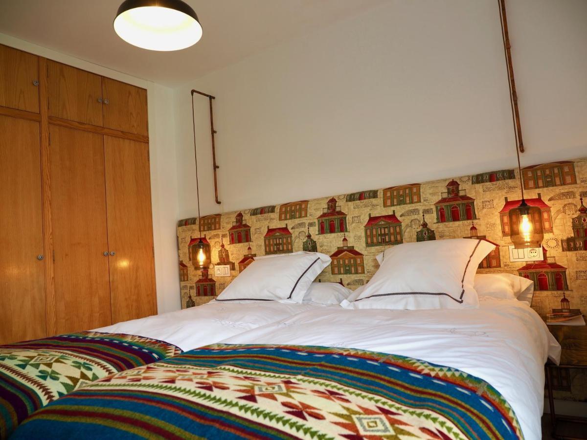 Oroel Apartment Jaca Bagian luar foto